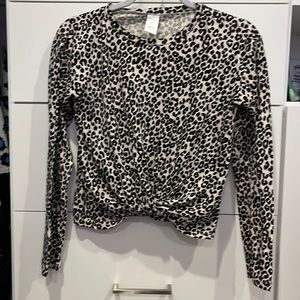 Girls Cheetah long sleeve top never worn.